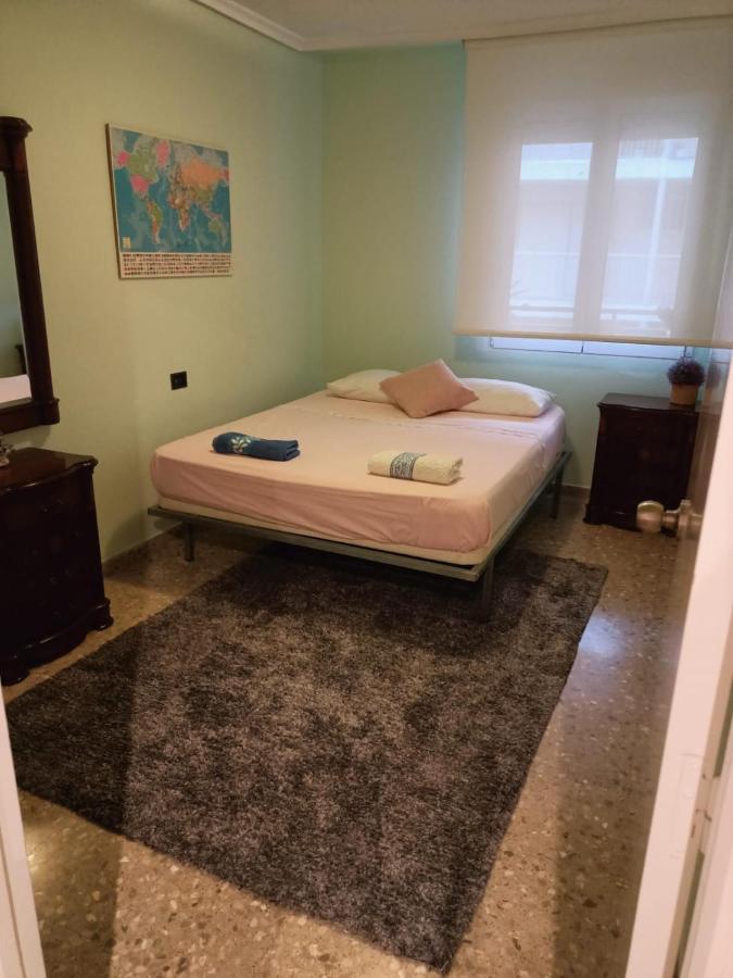 Private Room In A Shared Flat In Castellon Castellon de la Plana Luaran gambar